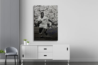 Pelé Posteri – Siyah Beyaz Futbol Efsanesi Duvar Sanatı (A4/A3)